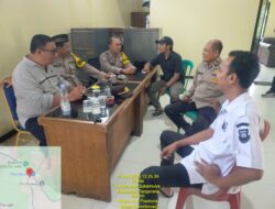 Personil Polsek Pasar Giat Patroli dan Sambang di Kantor Desa Benda Kecamatan Sukamulya Guna Antisipasi Guantibmas di Wilayah