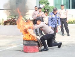 Polresta Tangerang Bersama BPBD Kabupaten Tangerang Gelar Sosialisasi Simulasi Penanggulangan Kebakaran