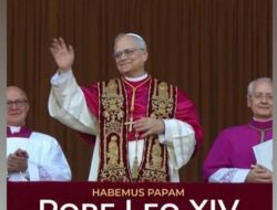 Habemus Papam (Puji Tuhan). Paus ke-267 Gereja Katolik akan muncul di jendela tengah Basilika Santo Petrus Vatikan
