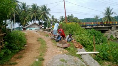 Kades Pelehu Beri Klarifikasi Terkait Proyek Talud yang Tertunda: Curah Hujan dan Menunggu Pekerja Lokal