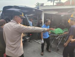 ‎Polsek Mauk Cek TKP Anak Bunuh Ayah Kandung, Terduga Pelaku Diamankan