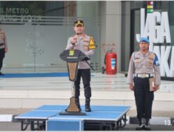 Kapolres Metro Tangerang Kota Pimpin Apel Jam Pimpinan dan Beri Penghargaan Anggota Berprestasi