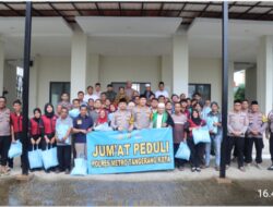 Kapolres Metro Tangerang Kota Gelar Jumat Peduli, Salurkan Bantuan Sosial kepada PHL dan Elemen Masyarakat