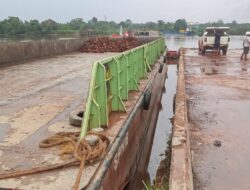 Aktivitas Tongkang PT Banyu Kahuripan Indonesia Diduga Ilegal, Bongkar Muat TBS di Sungai Lalan Disorot